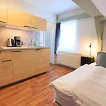 Good Stay Aparthotel Mit Kostenlosen Parkplaetzen